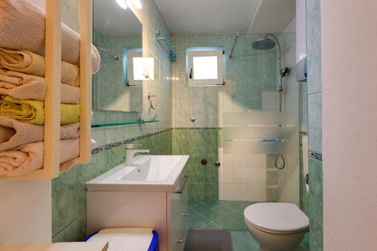Apartments Valeria, Mali Losinj Exterior photo